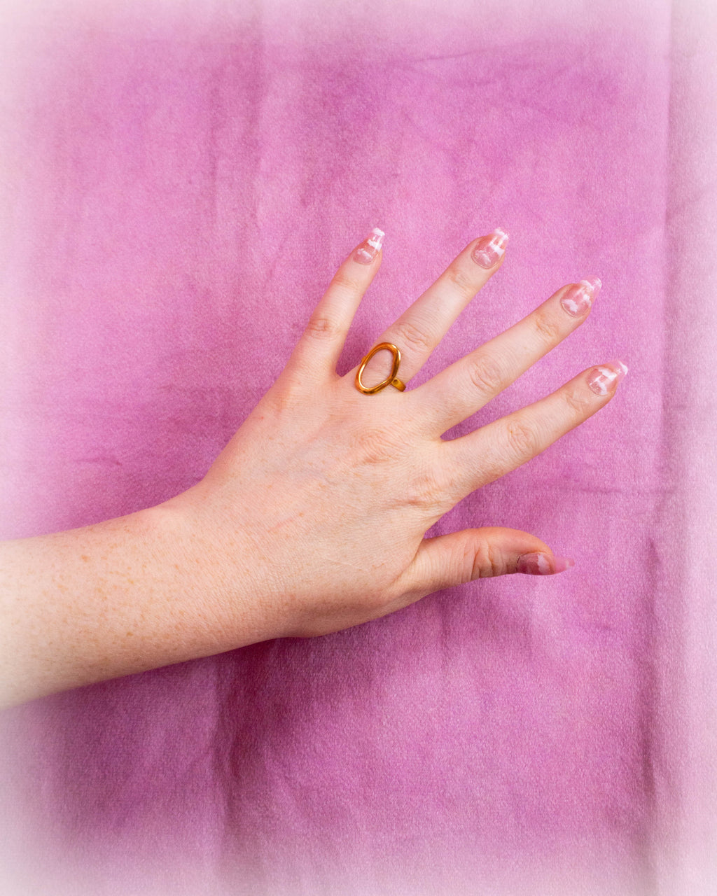 Slim Oval Frame - Titanium Ring