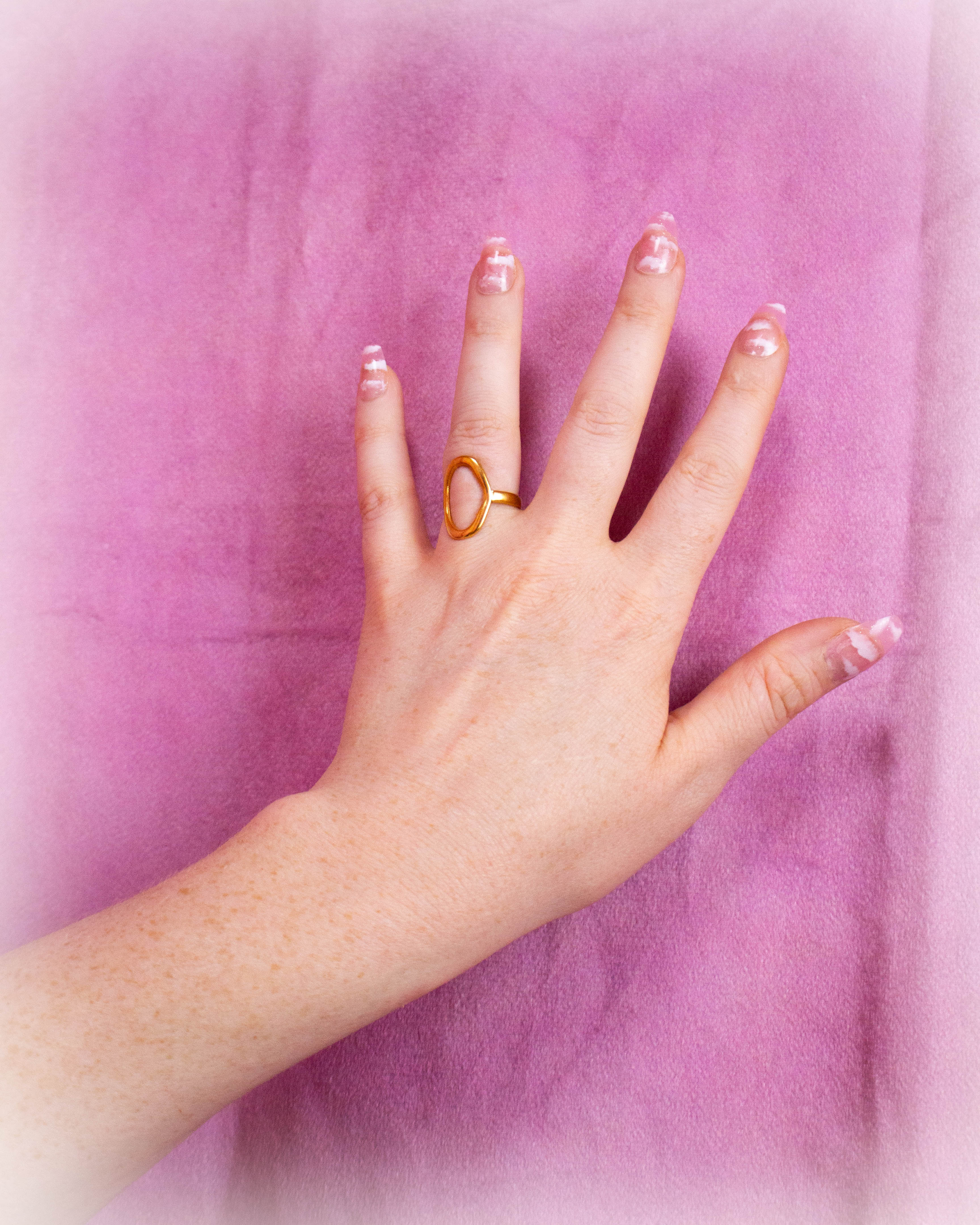 Slim Oval Frame - Titanium Ring