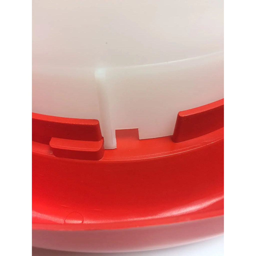 Farm Innovators All-Seasons Heated Plastic Poultry Fountain 3 Gal