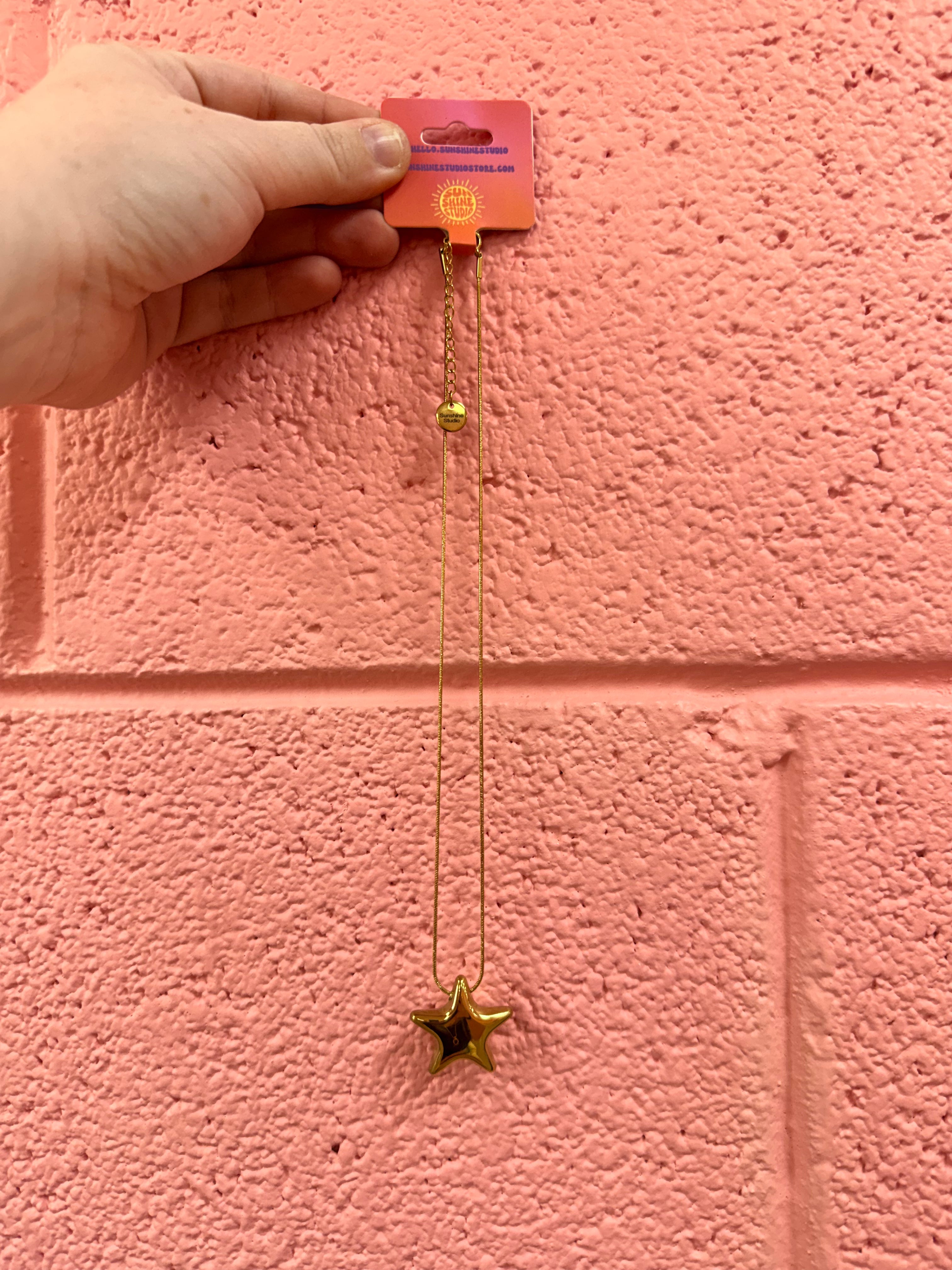 Puffy Star Titanium Necklace