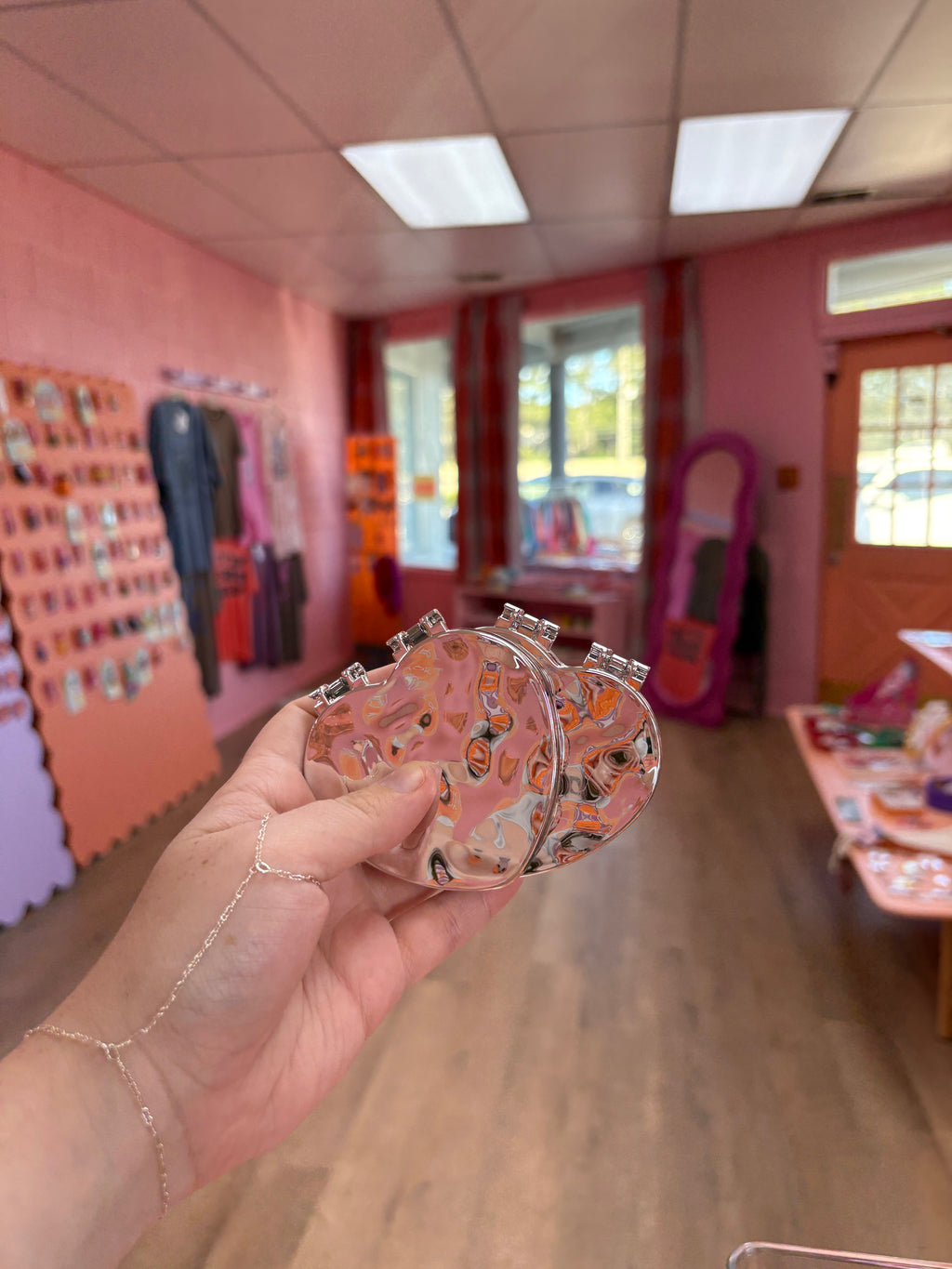 Wavy Travel Mirror