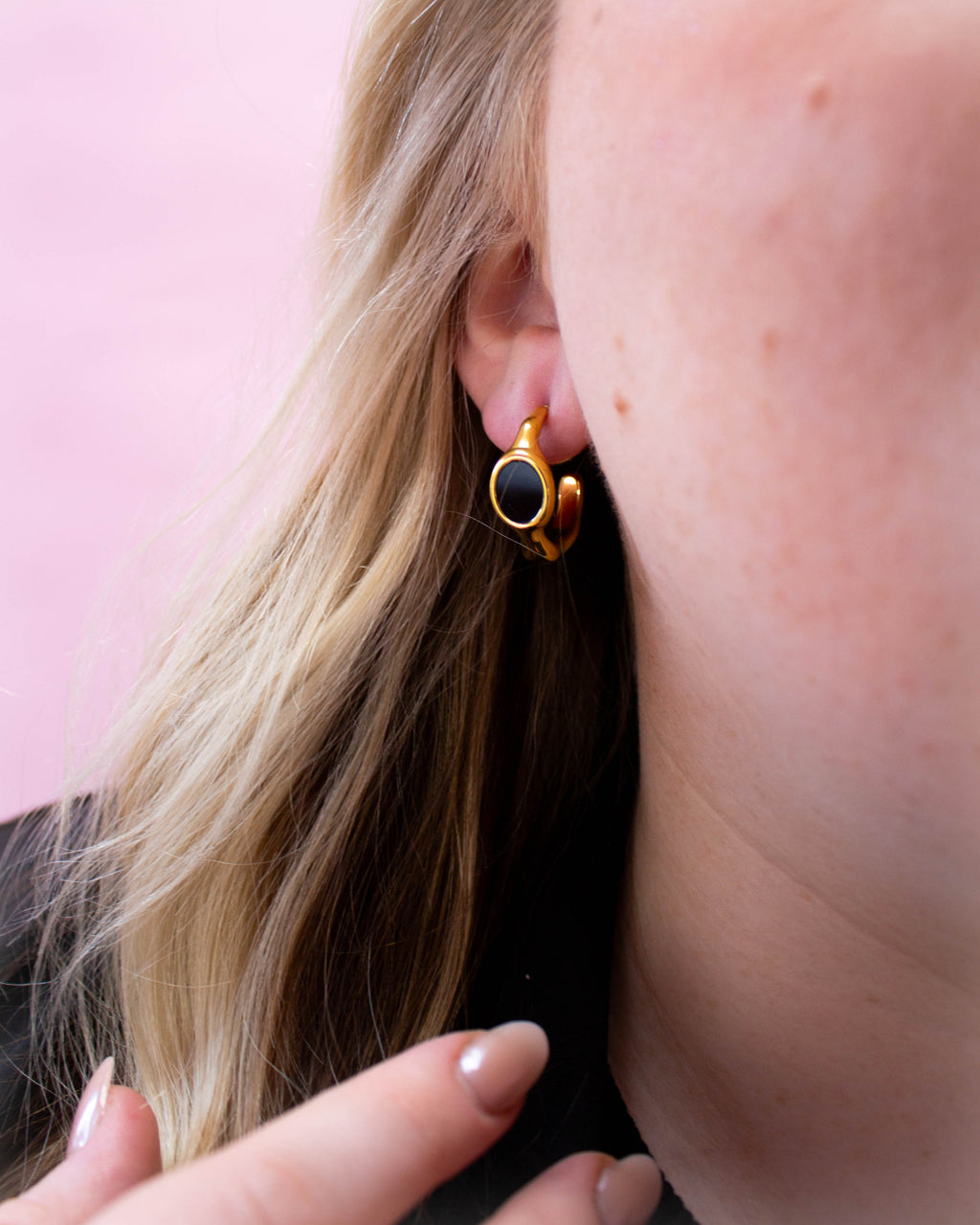 Titanium Sable Hoop Earrings
