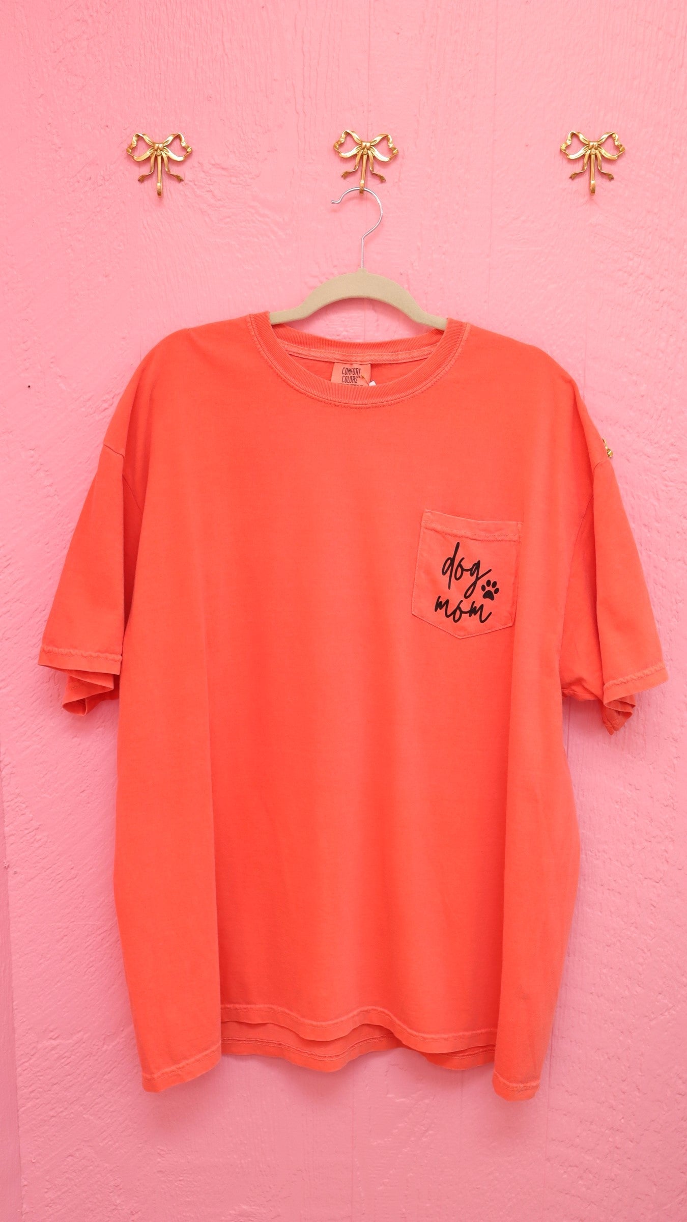 "Dog Mom" Shirt