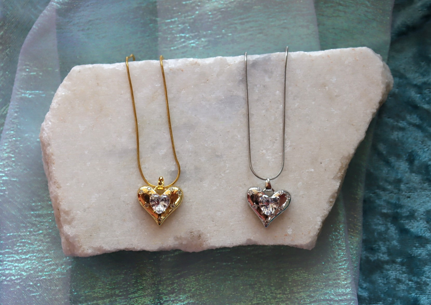 The Queens Shimmering Necklace