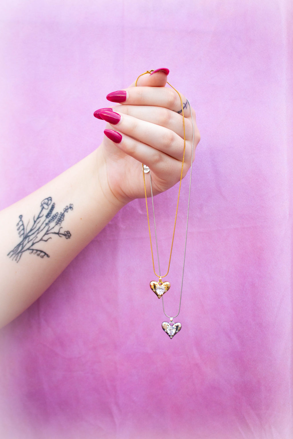 The Queens Shimmering Necklace
