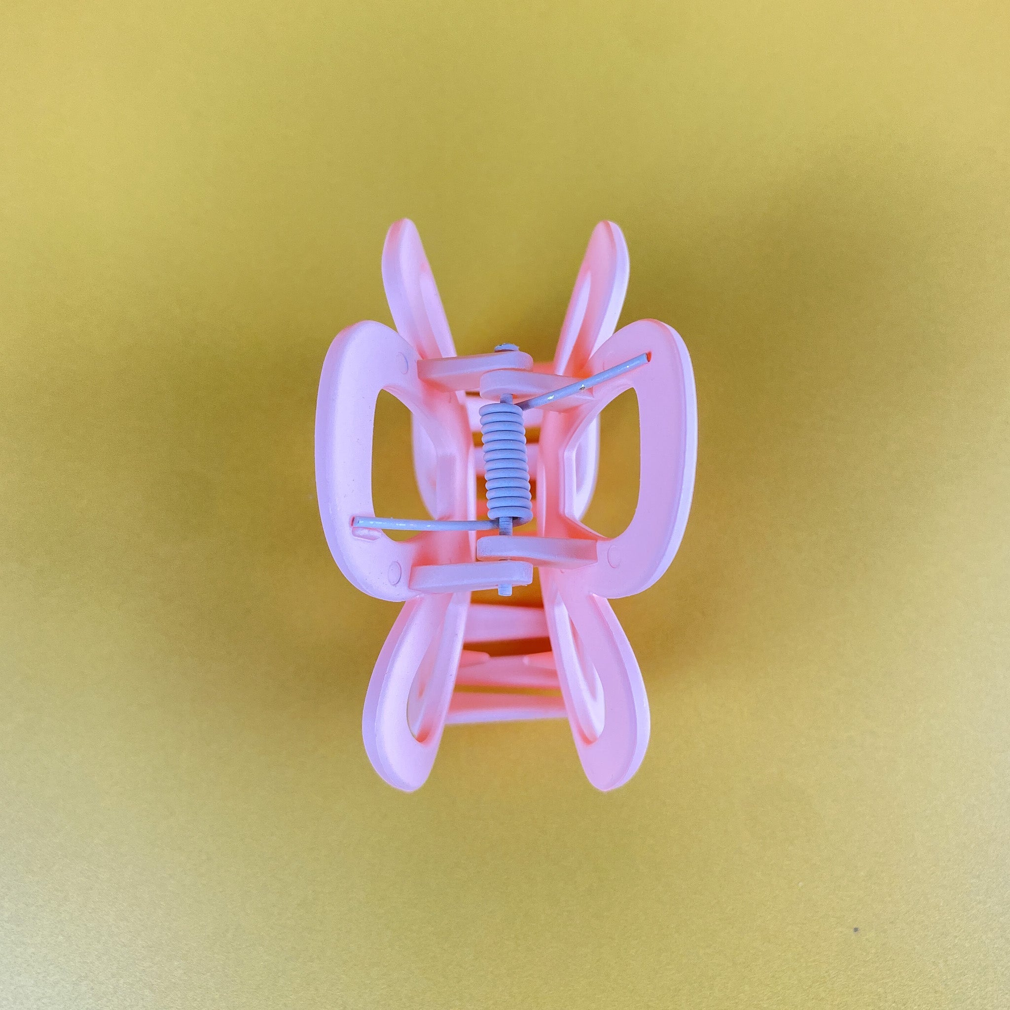 Floral Cut-Out Hair Claw