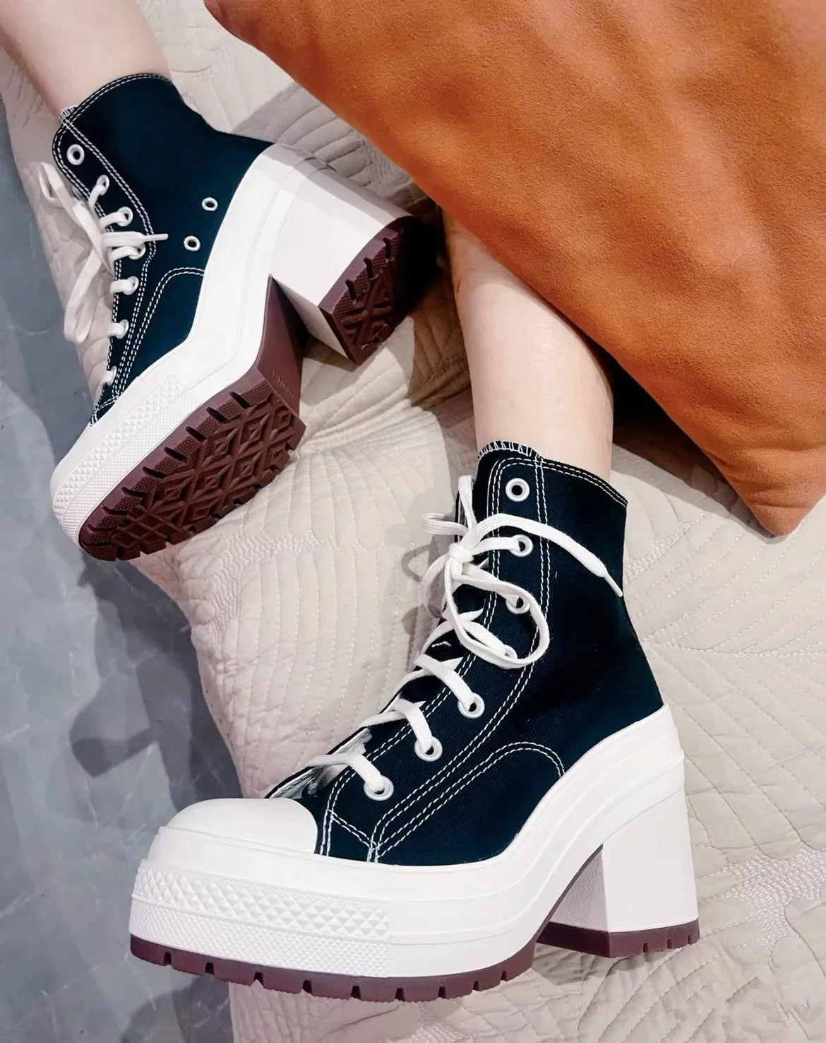 Women Platform Sneakers Canvas Shoes Personalized Luxry Heels Skateboard Lace Up Casual Fashion Outdoor Sneakers