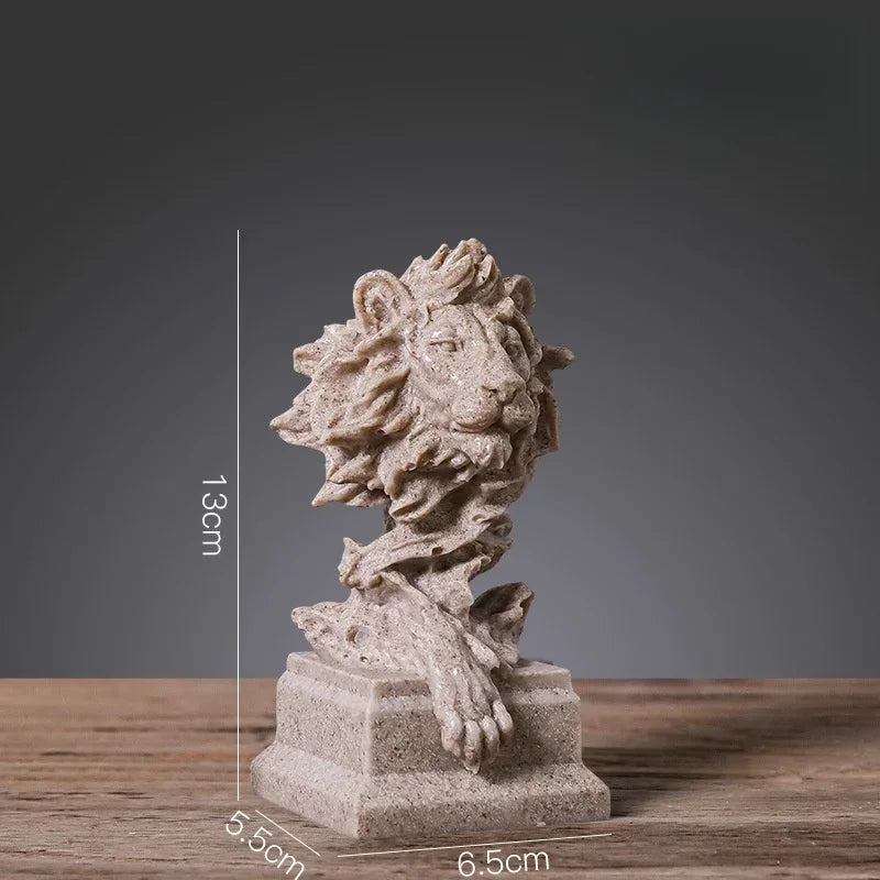 Aesthetic Lion Figure Resin Statue Nordic Vintage Lion Figurine Sculpture Luxury Decor Living Room Decoration Desk Accessories