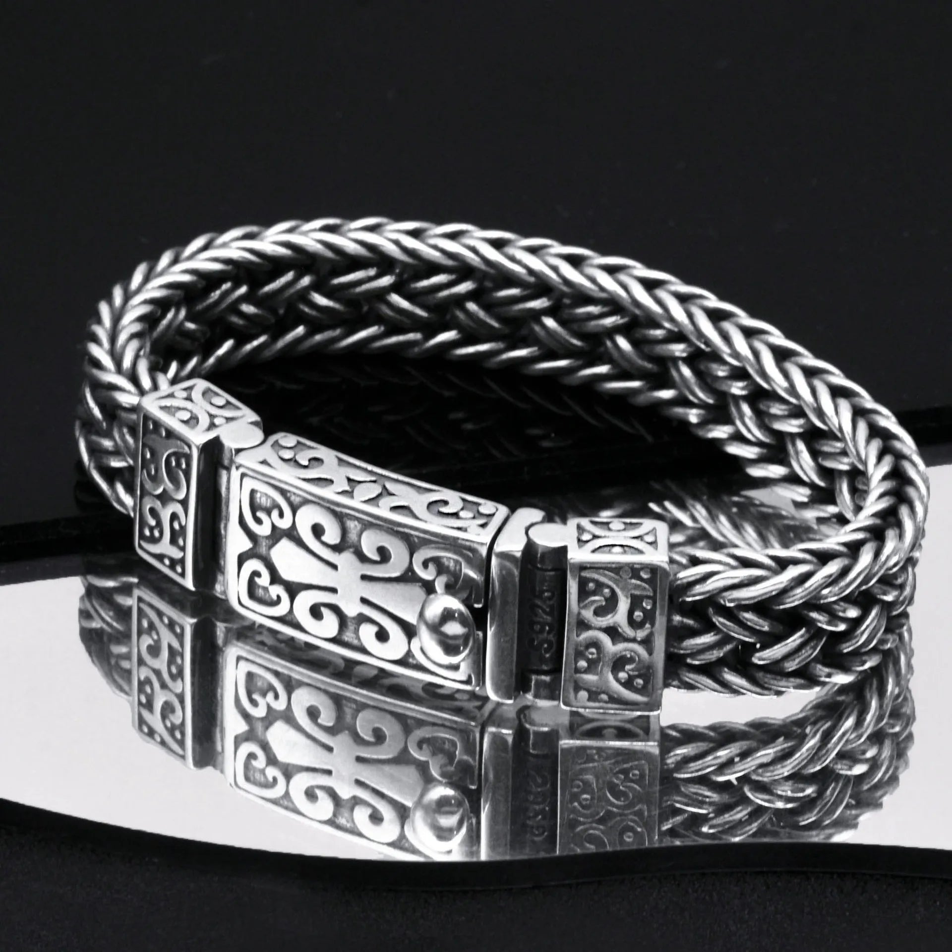Powerful S925 pure silver vintage pattern woven bracelet, suitable for both men and women, fashionable jewelry gift for everyone