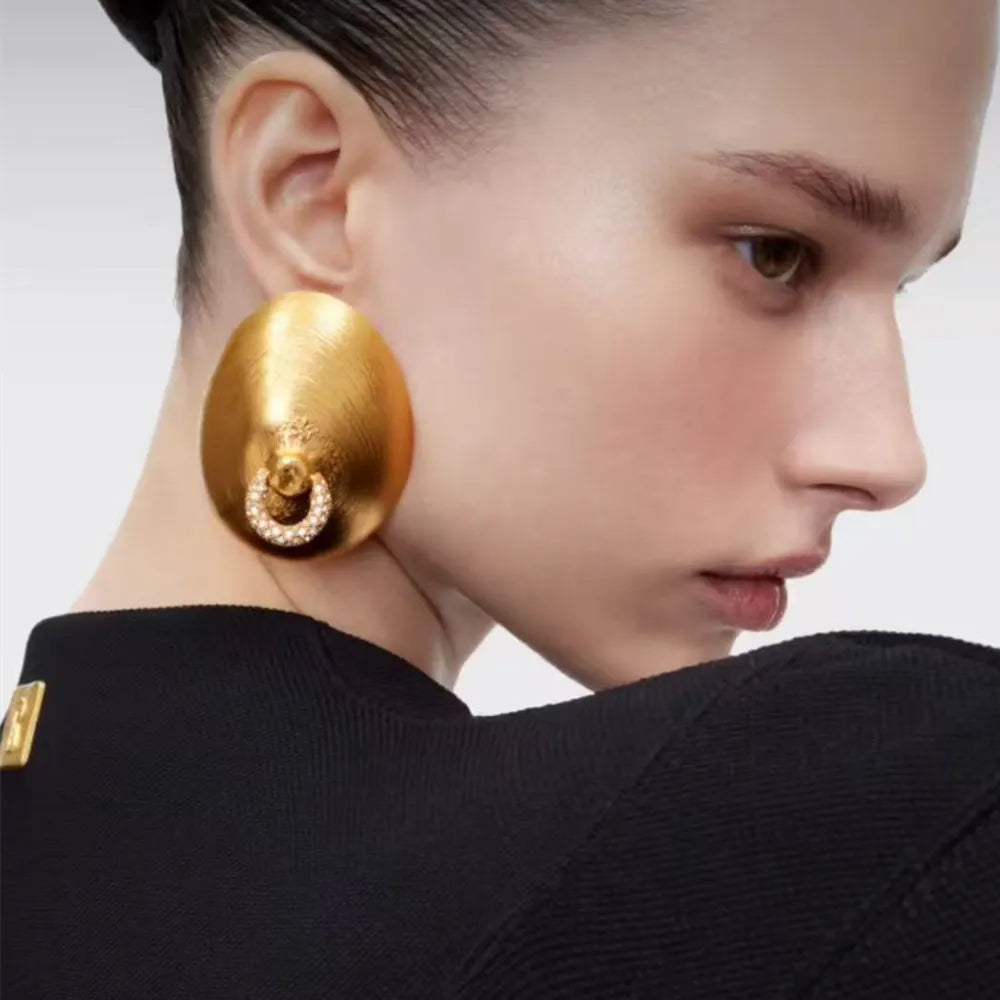Baroque Style Metal Alloy Plated Oval Shaped Dangle Earrings For Women  Jewelry Fashion Show Statement Earrings Accessories