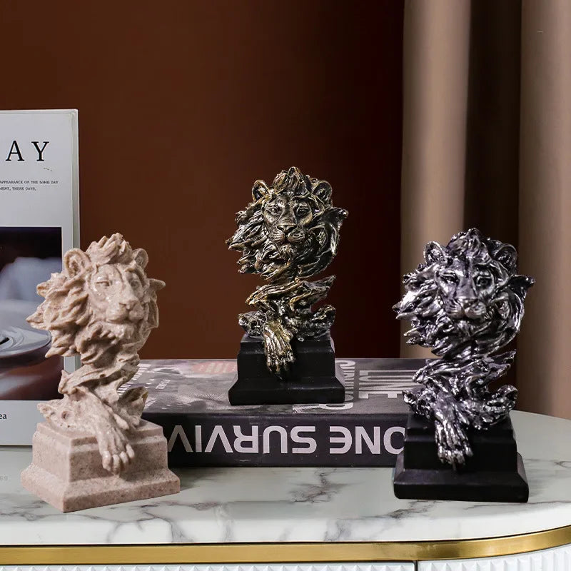 Aesthetic Lion Figure Resin Statue Nordic Vintage Lion Figurine Sculpture Luxury Decor Living Room Decoration Desk Accessories