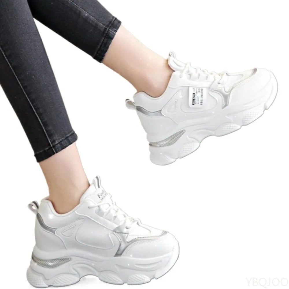 Women's Thick Soled Lightweight Sports Shoes Spring and Autumn New White Casual Women's Thick Soled Height Increasing Shoes