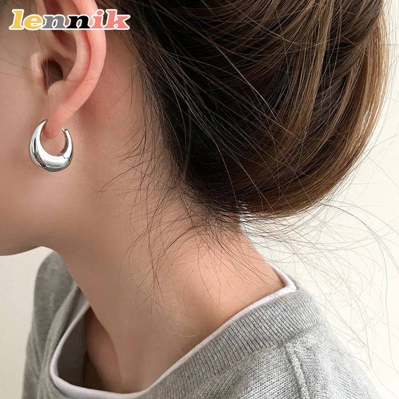 LENNIKOval Elegant Earrings, Women’s 3D Metal Design, Fit for Work/Casual Outfits, Flattering on All Faces, Perfect Gift Choice