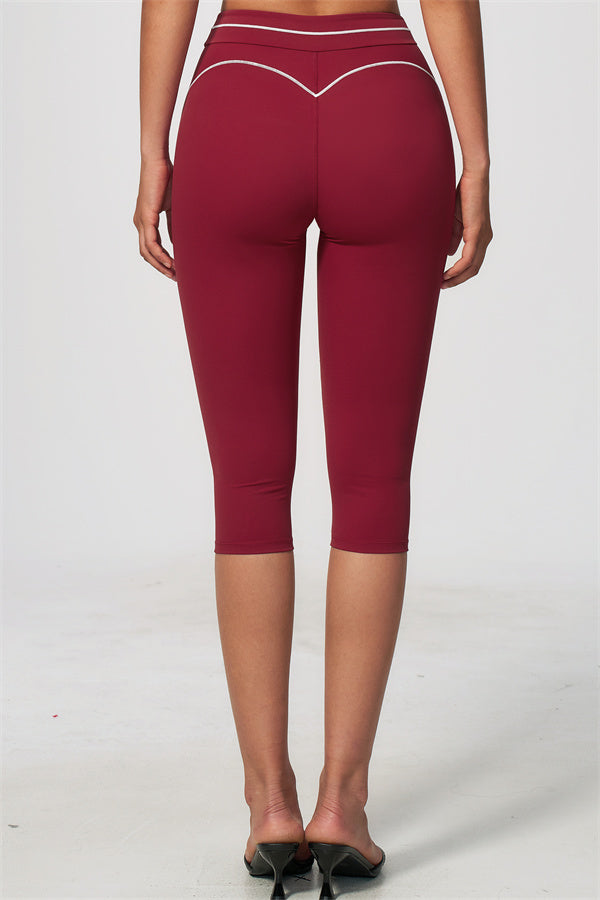 The Amara Sports Bra Capri Leggings 2-Piece Set