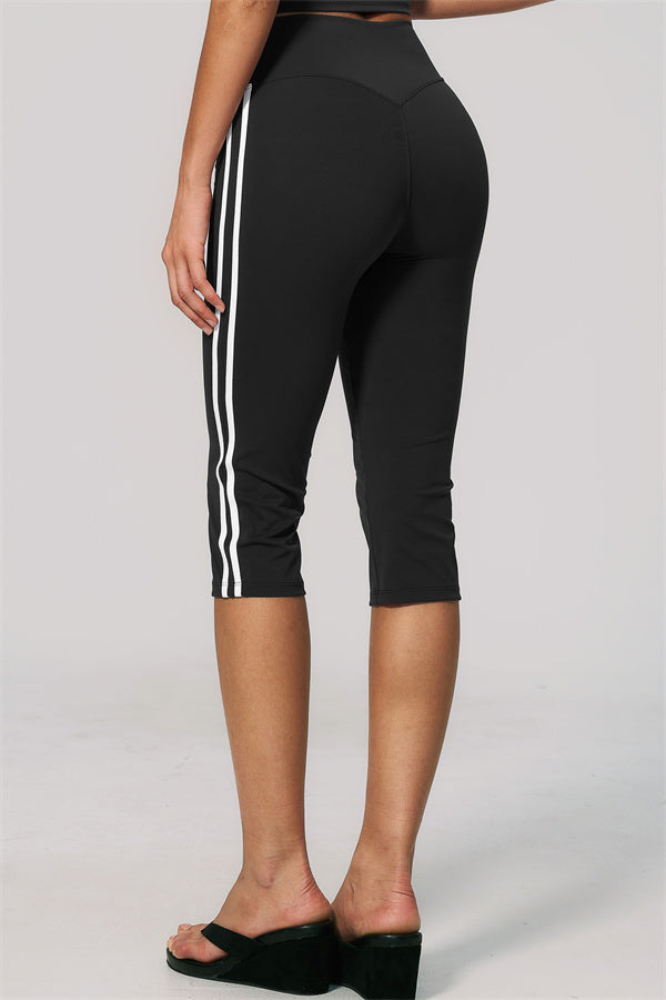 The Onyx Tank Top Capri Leggings 2-Piece Set