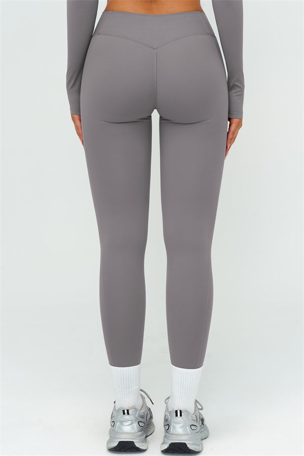 The Lushness Y-Back Sports Bra Leggings 2-Piece Set