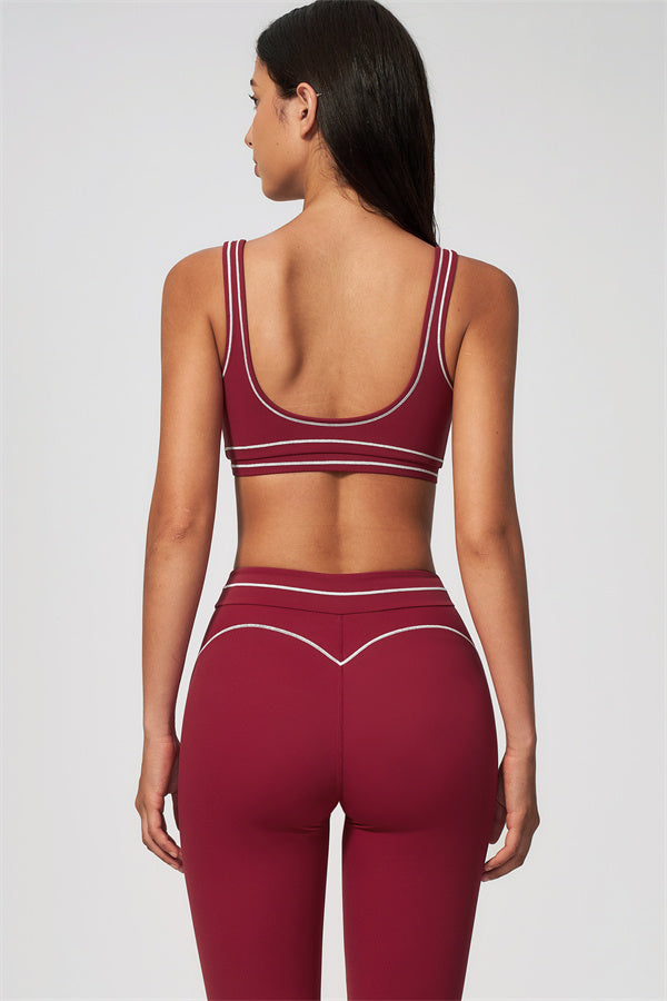 The Amara Sports Bra Capri Leggings 2-Piece Set