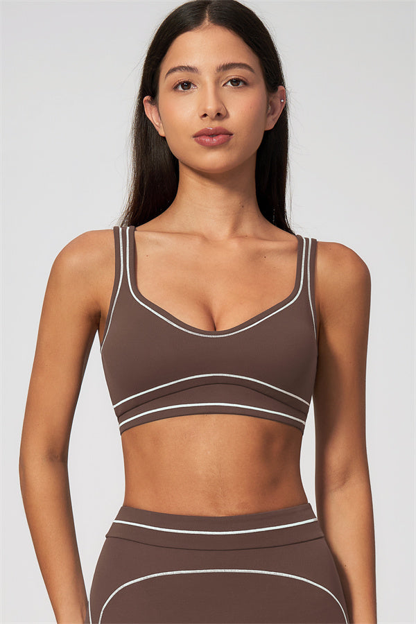 The Amara Sports Bra Capri Leggings 2-Piece Set