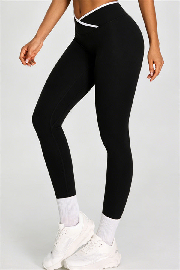 The Dwell Sports Bra Leggings 2-Piece Set