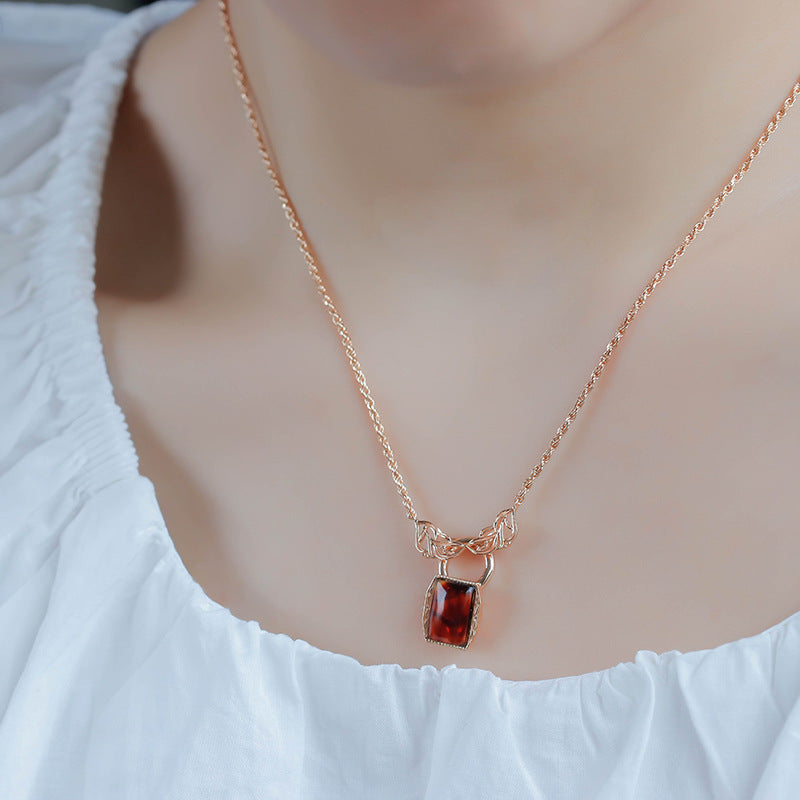 Amber Leaf Carving S925 Sterling Silver Gold-plated Pendant Female