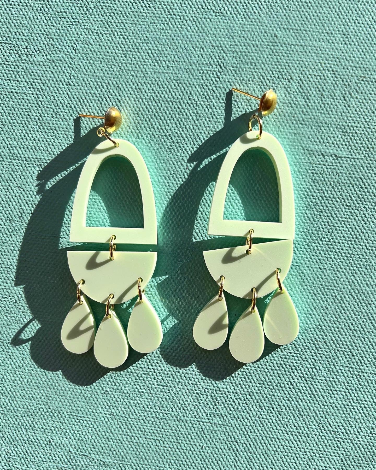 Cheerful Dangle Statement Earrings