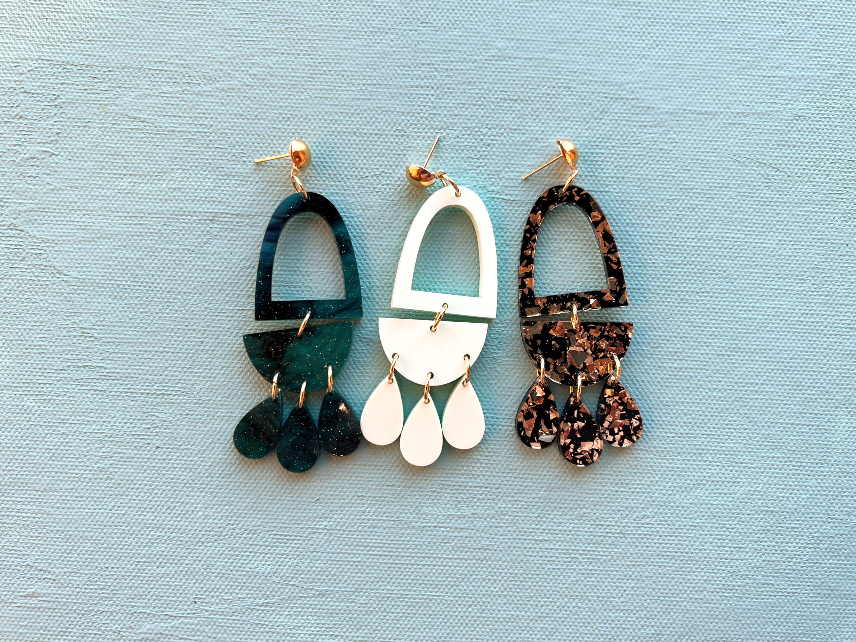 Cheerful Dangle Statement Earrings