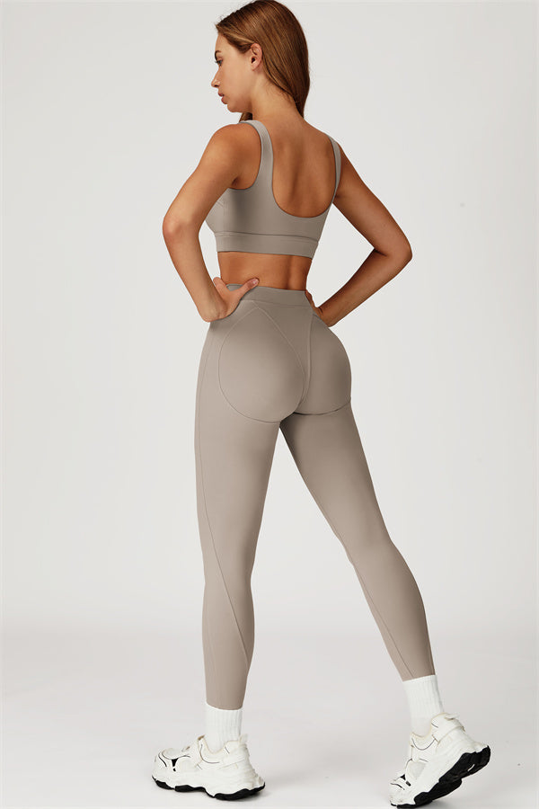 The Conquer Sports Bra Leggings 2-Piece Set