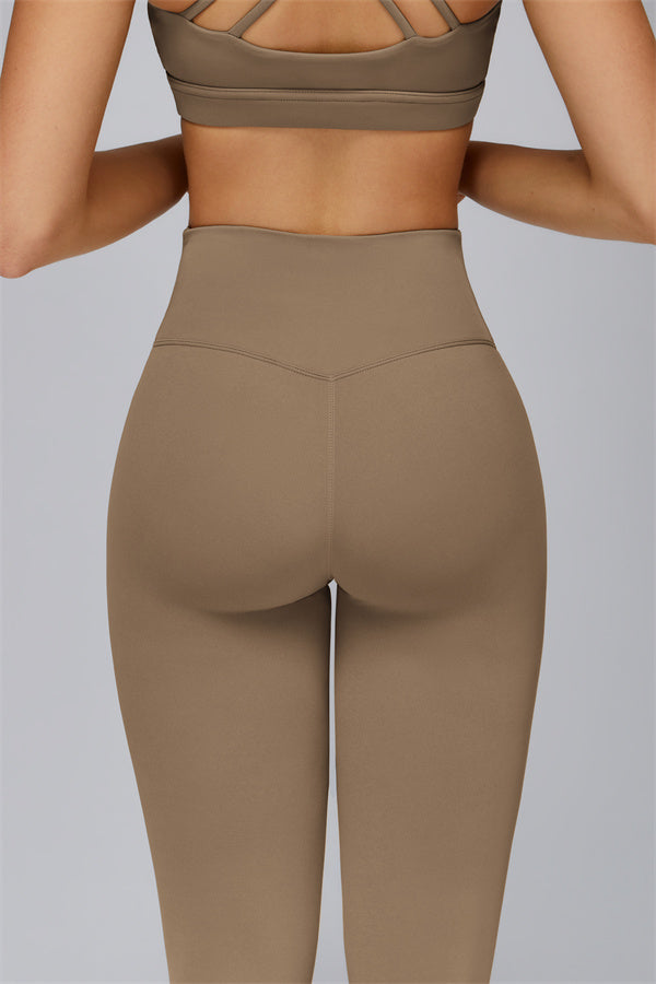The Elle Form Sports Bra Leggings 2-Piece Set