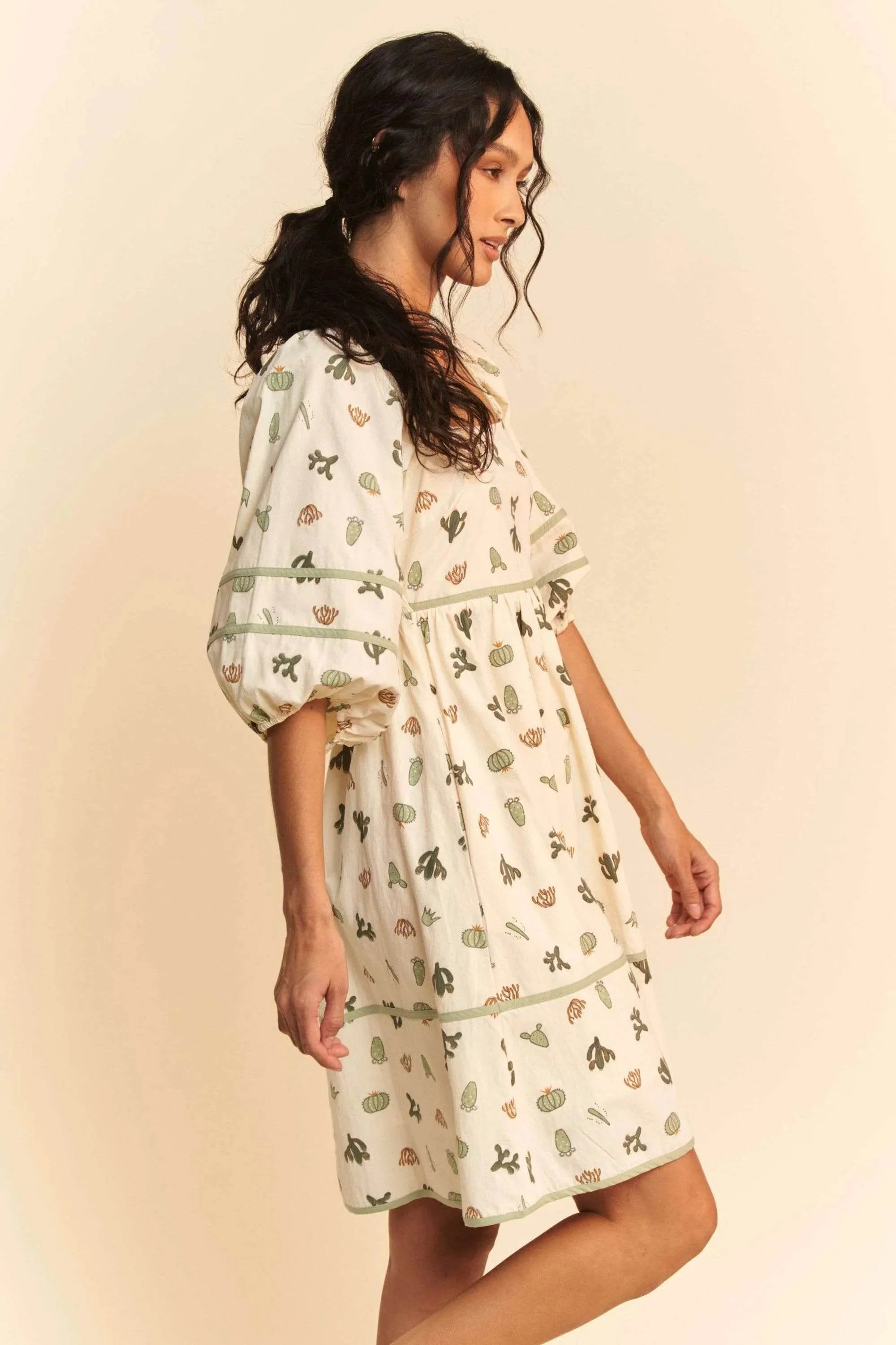 Davi & Dani Cactus Printed Poplin Contrast Piping Mini Dress
