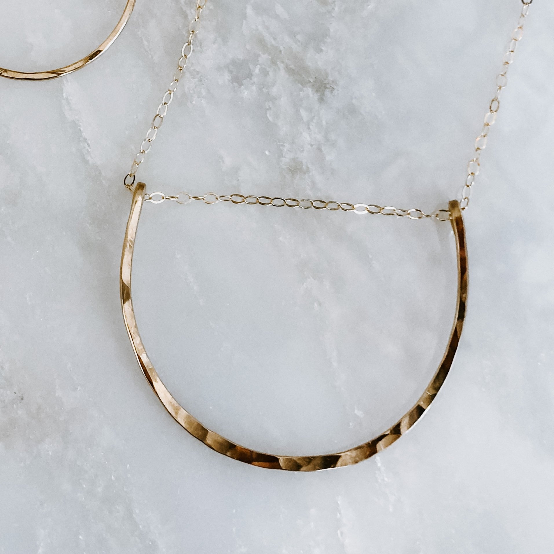 Arc Necklace