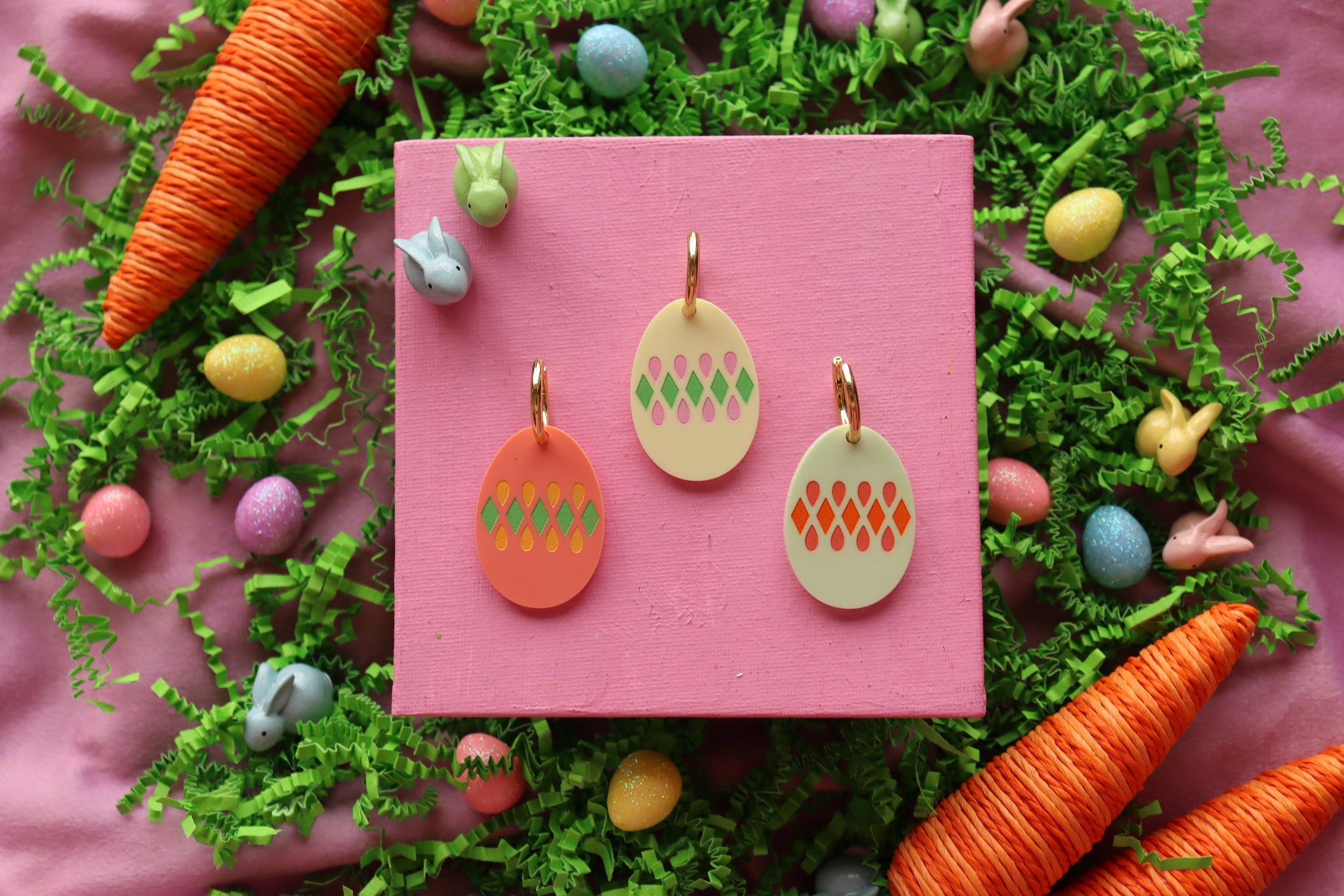 2-in-1 Argyle Eggs
