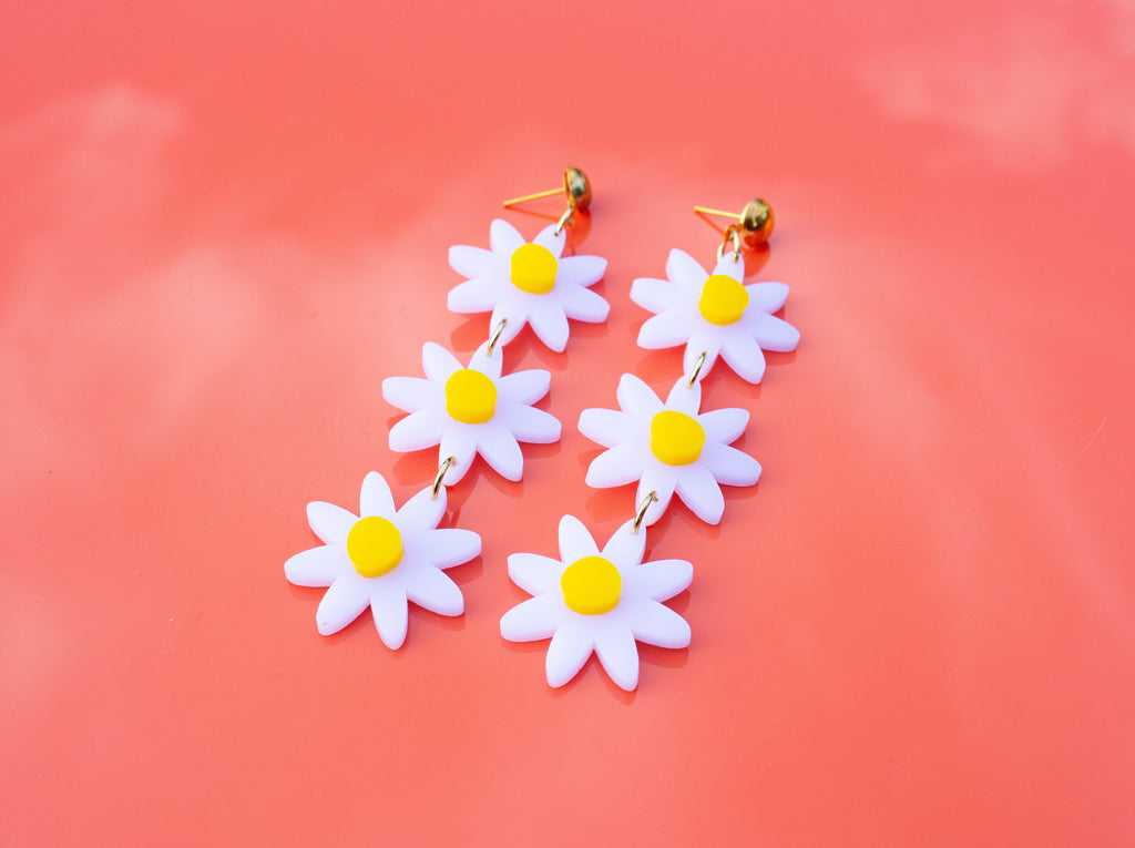 Daisy Dangle Earrings