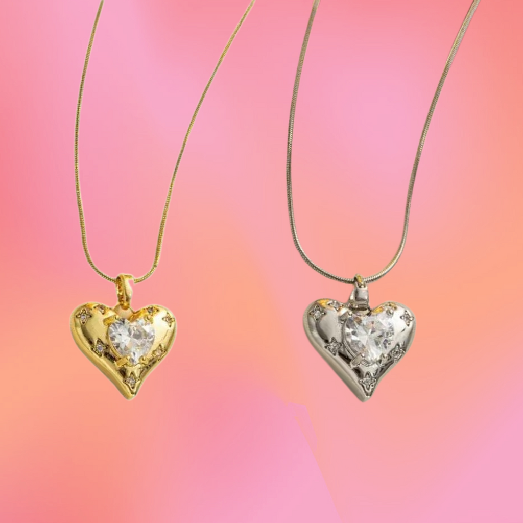 The Queens Shimmering Necklace